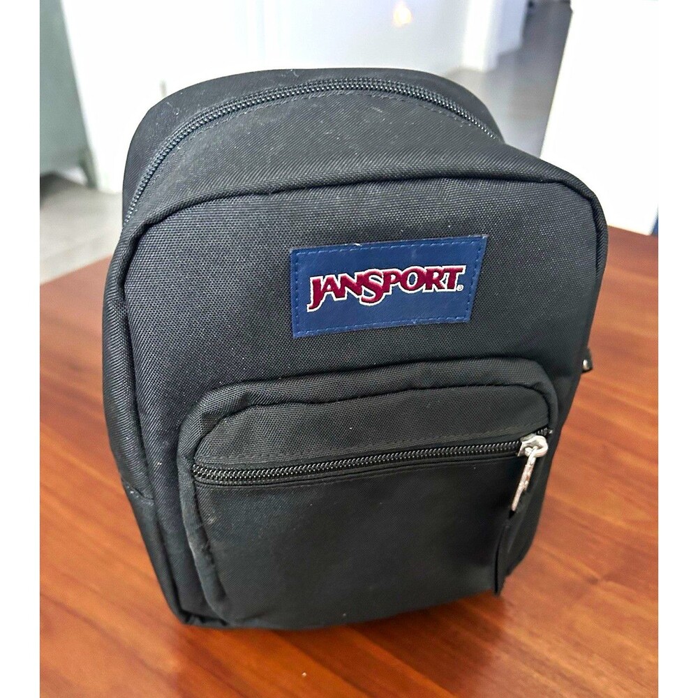 JanSport lunch bag color black insulate with pockets pre owned great condition